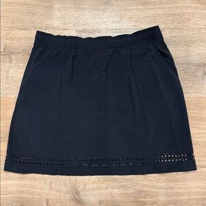 Toad & CO black athletic skort with beautiful detail on hem. Size Medium